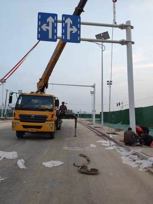 F桿交通標(biāo)牌廠 路牌指示標(biāo)志 車道導(dǎo)向牌 指路牌桿子