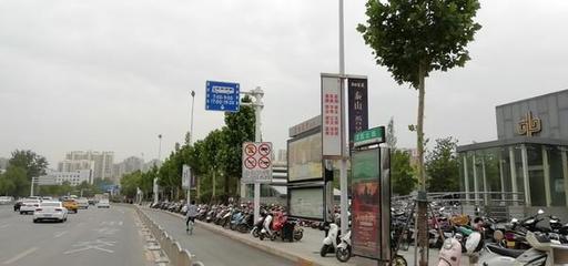 提醒!請看交通標牌 渣土車、水泥罐車…禁止駛入鄭州這14條嚴管示范路